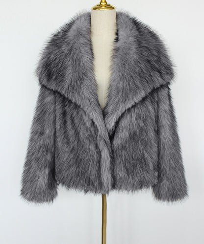 Short Faux Fur 2026: Eco-Pelliccia "Silk-Touch" con Collo Alto
