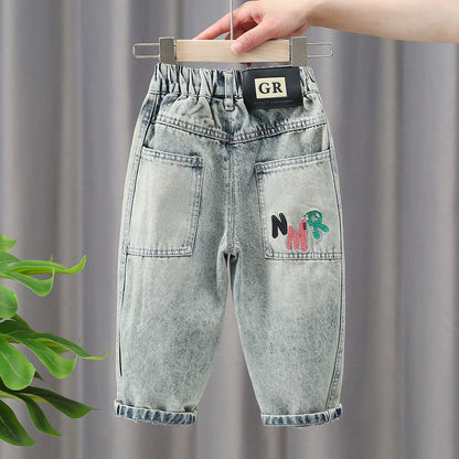 Jeans "Light Blue" con Ricami NMR e Struttura Soft-Comfort