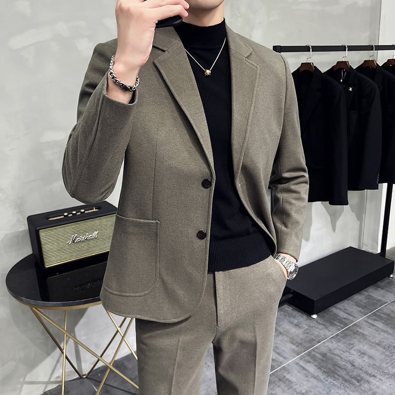 Completo Due Pezzi in Misto Viscosa con Struttura "British Style"