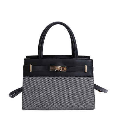 Borsa "Street Trend" Horizontal Square con Dettagli Splicing e Chiusura Safe-Zip