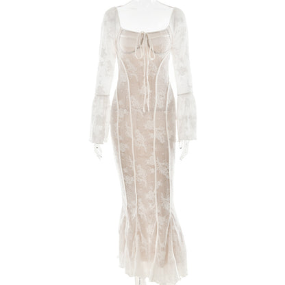 Abito Tube con Maniche a Tromba e Schiena Scoperta