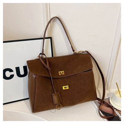Business Tote "Horizontal Square" con Chiusura Lock e Doppia Tracolla Organizzata