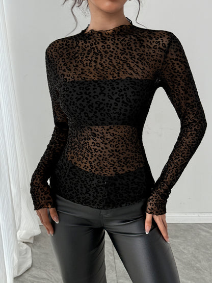 Top in Mesh Trasparente a Collo Alto con Dettagli Button-Down