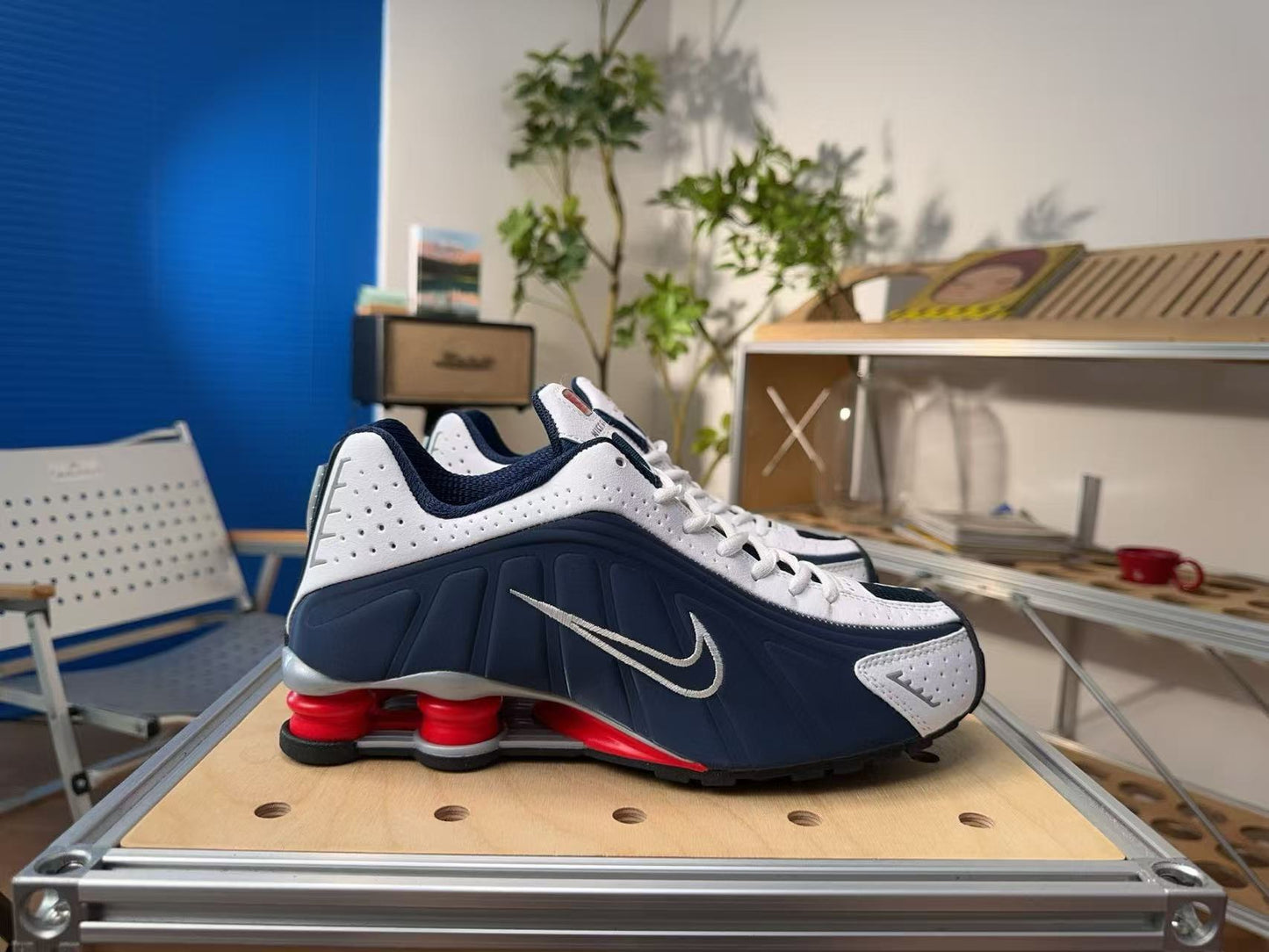 Shox R4