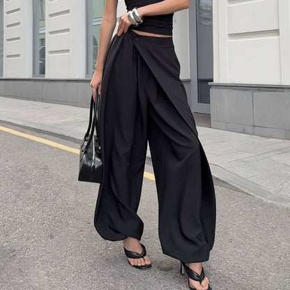 Pantaloni Ankle-Tied a Vita Alta con Dettaglio Buttons e Texture Splicing