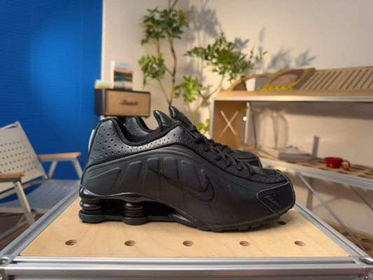 Shox R4