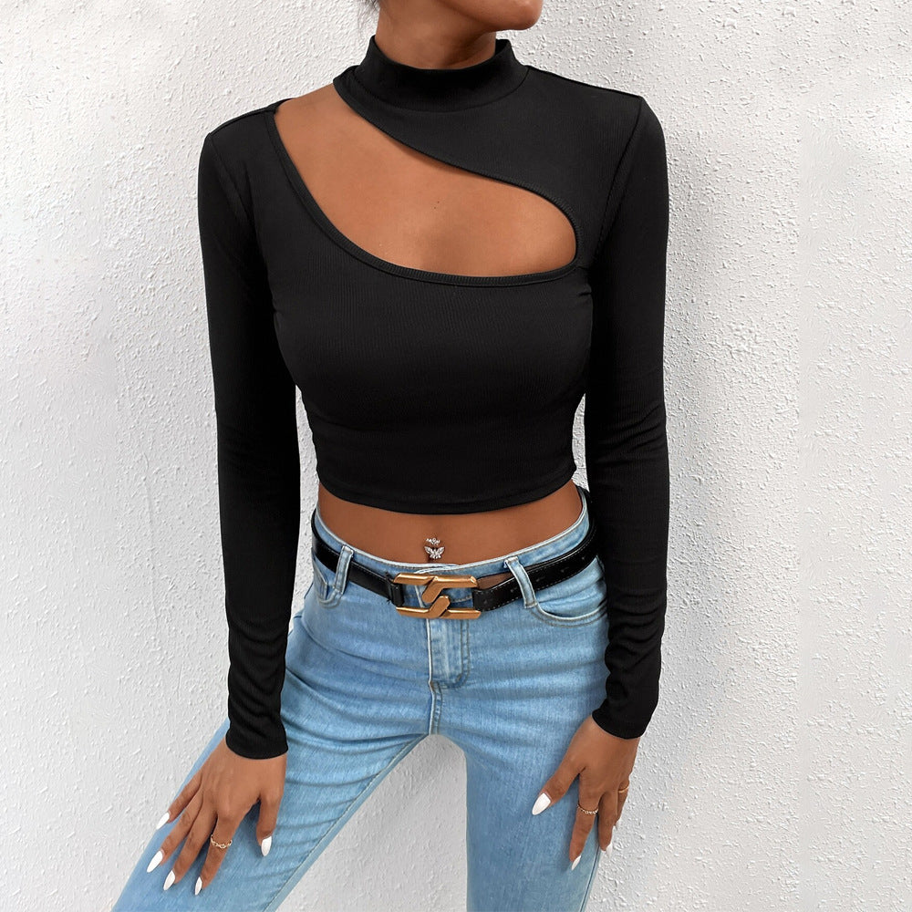 Top Crop a Maniche Lunghe con Semi-Collo Alto e Taglio "Navel Exposed"