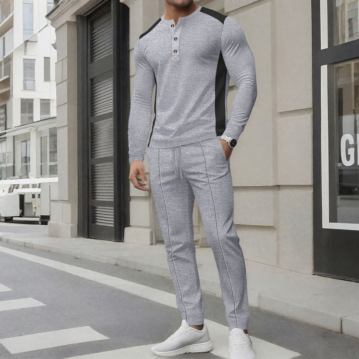 Set Coordinato con Maglia a Collo Alto, Bottoni Bicolore e Pantaloni Tecnici