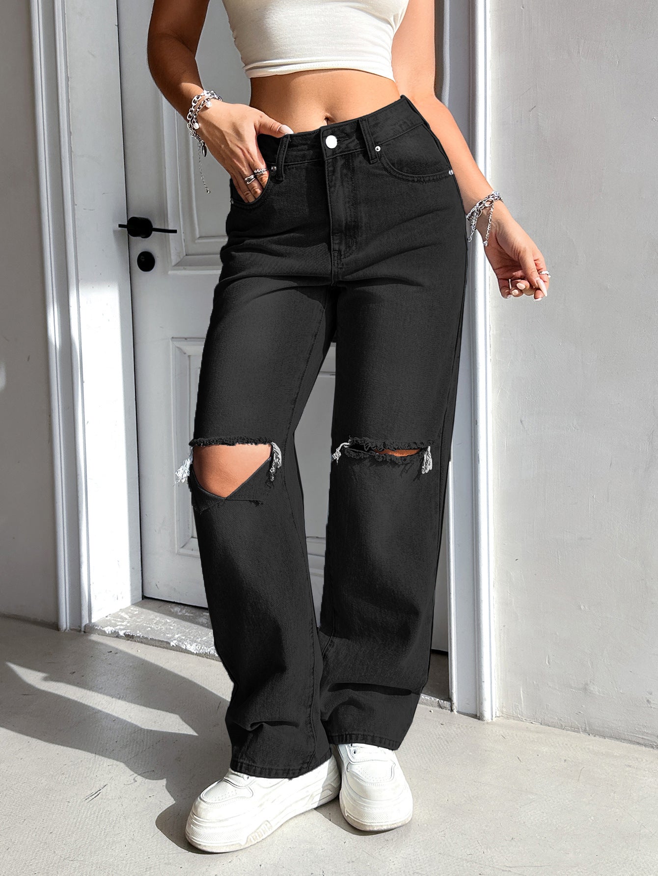 Linear Denim: Studio Edit 2026