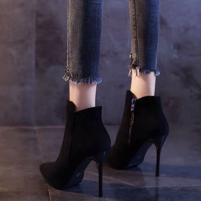 Stivaletti Bassi Urban con Nappe e Zip Laterale – Comfort Autunnale Flat