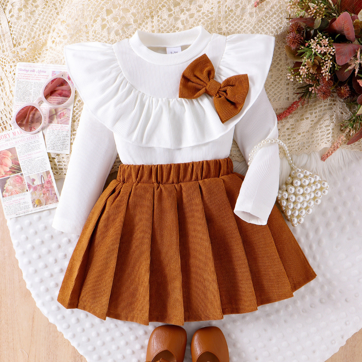 Completo Due Pezzi in Cotone con Dettaglio Bow e Silhouette Skirt-Suit