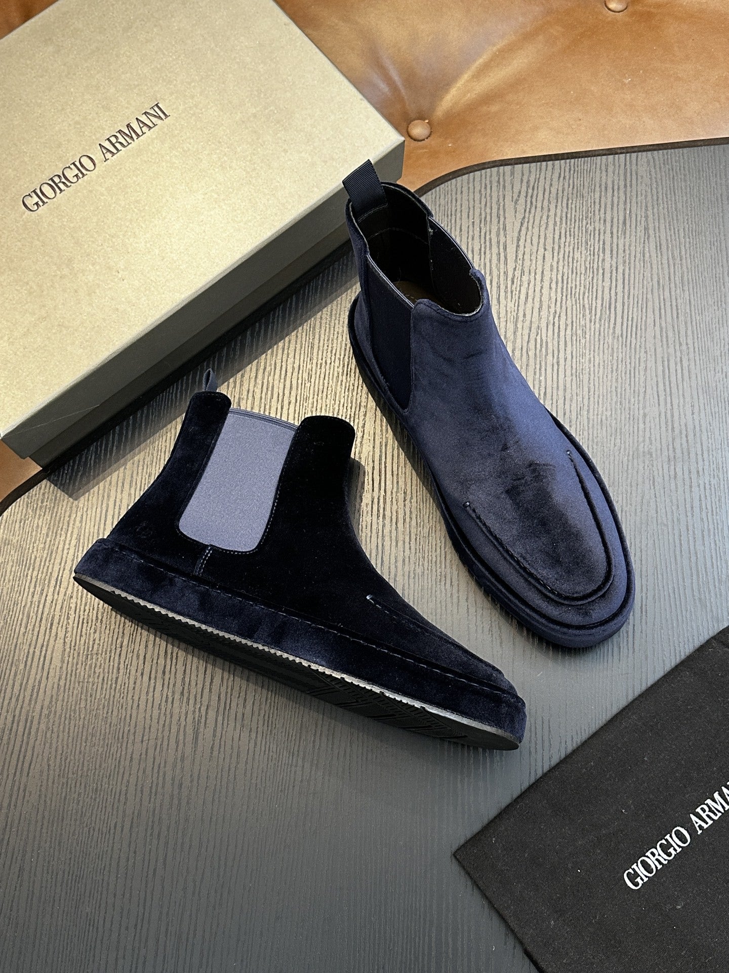 Calzatura Casual in Primo Fiore con Sistema Absorb-Sweat e Silhouette Low-Tube