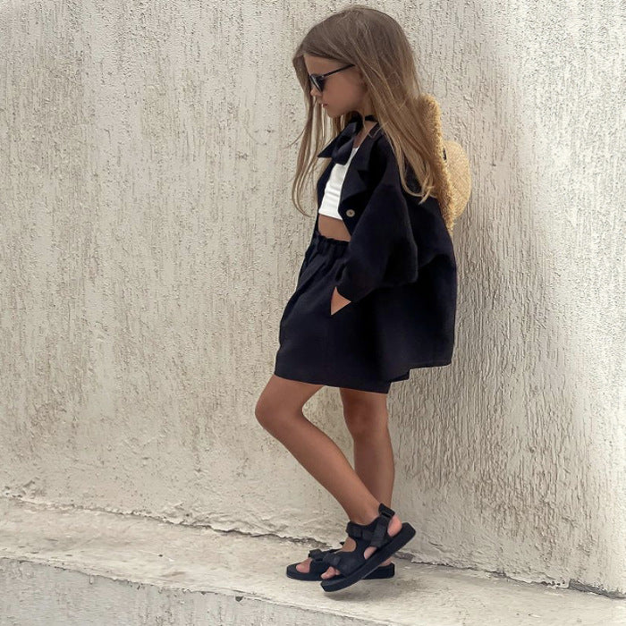 Completo Due Pezzi in Misto Lino con Giacca a Bottone Singolo e Shorts