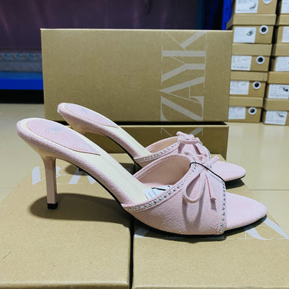 Décolleté Kitten Heel 2026