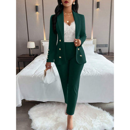 Set Due Pezzi con Top Knitted e Pantaloni Mid-Length