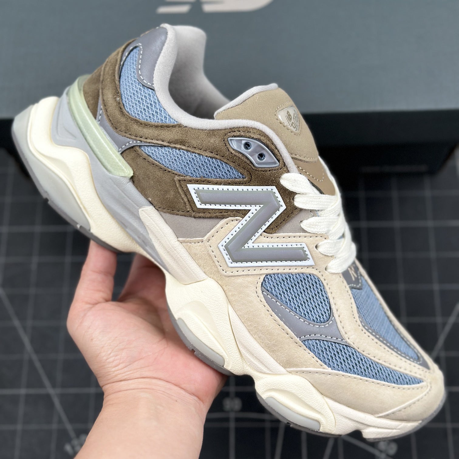 New Balance 9060
