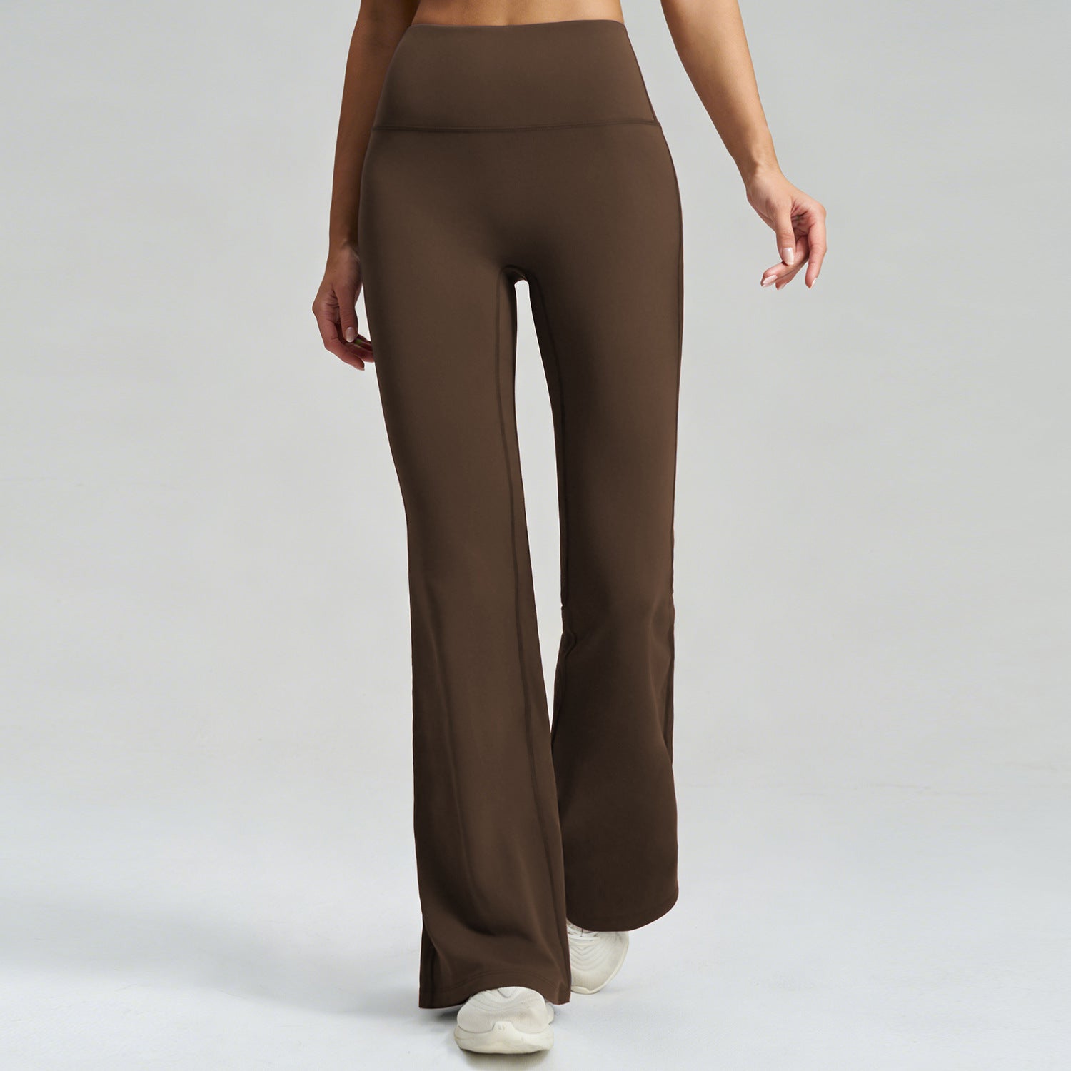 Pantalone a Zampa Pro-Nylon con Tecnologia Super-Elastic per la Primavera 2026