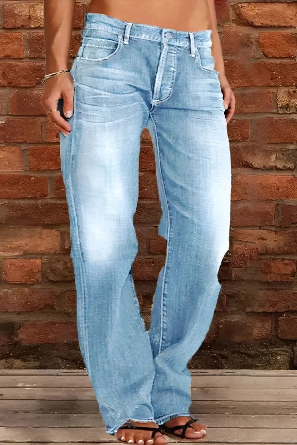 Casual Core: Straight Denim 2026