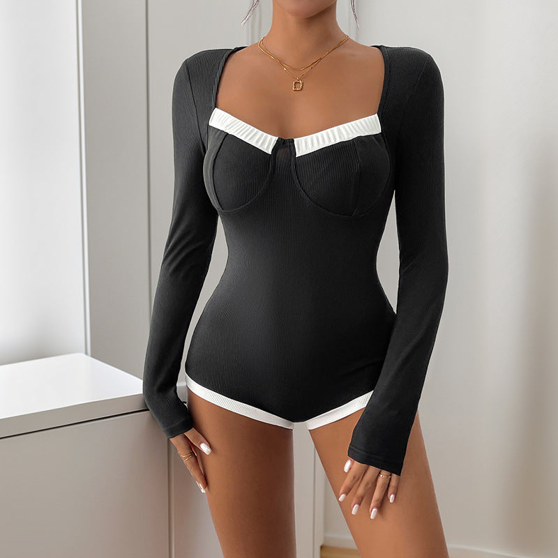 Jumpsuit "Contrast Elegant" con Maniche Lunghe e Silhouette Three-Quarter