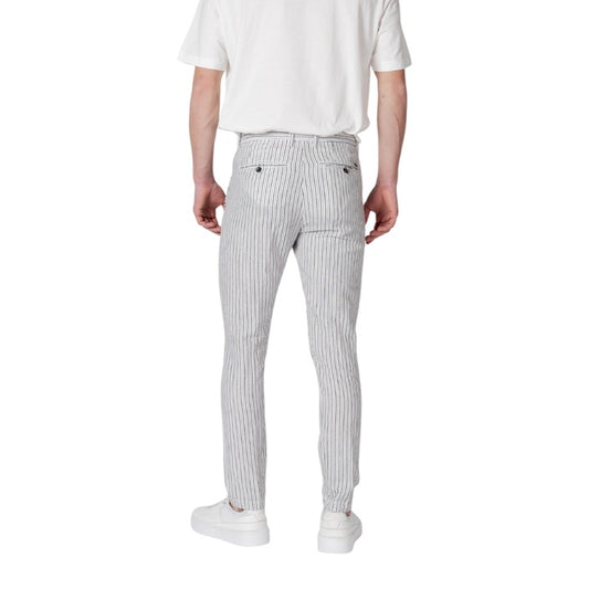 Pantalone Tapered