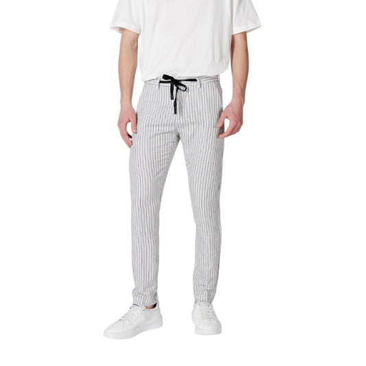 Pantalone Tapered