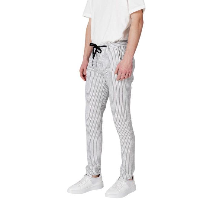 Pantalone Tapered