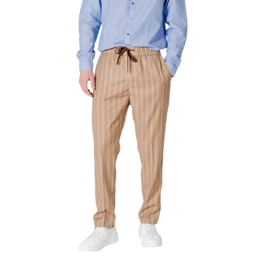 Pantalone Tapered